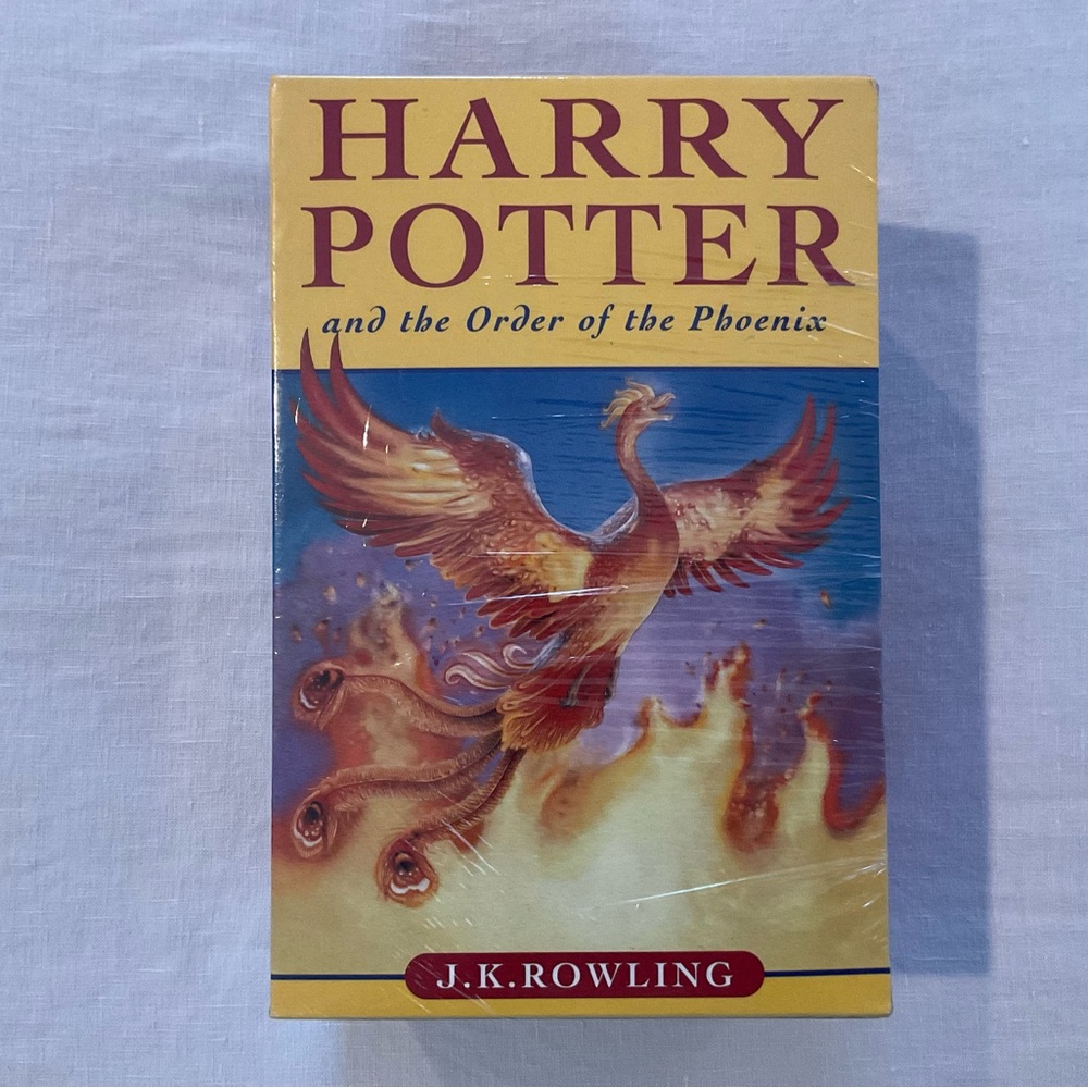 Harry Potter 5 Book Boxed Set It’s Magic in Excellent Condition - Wrapped NWT